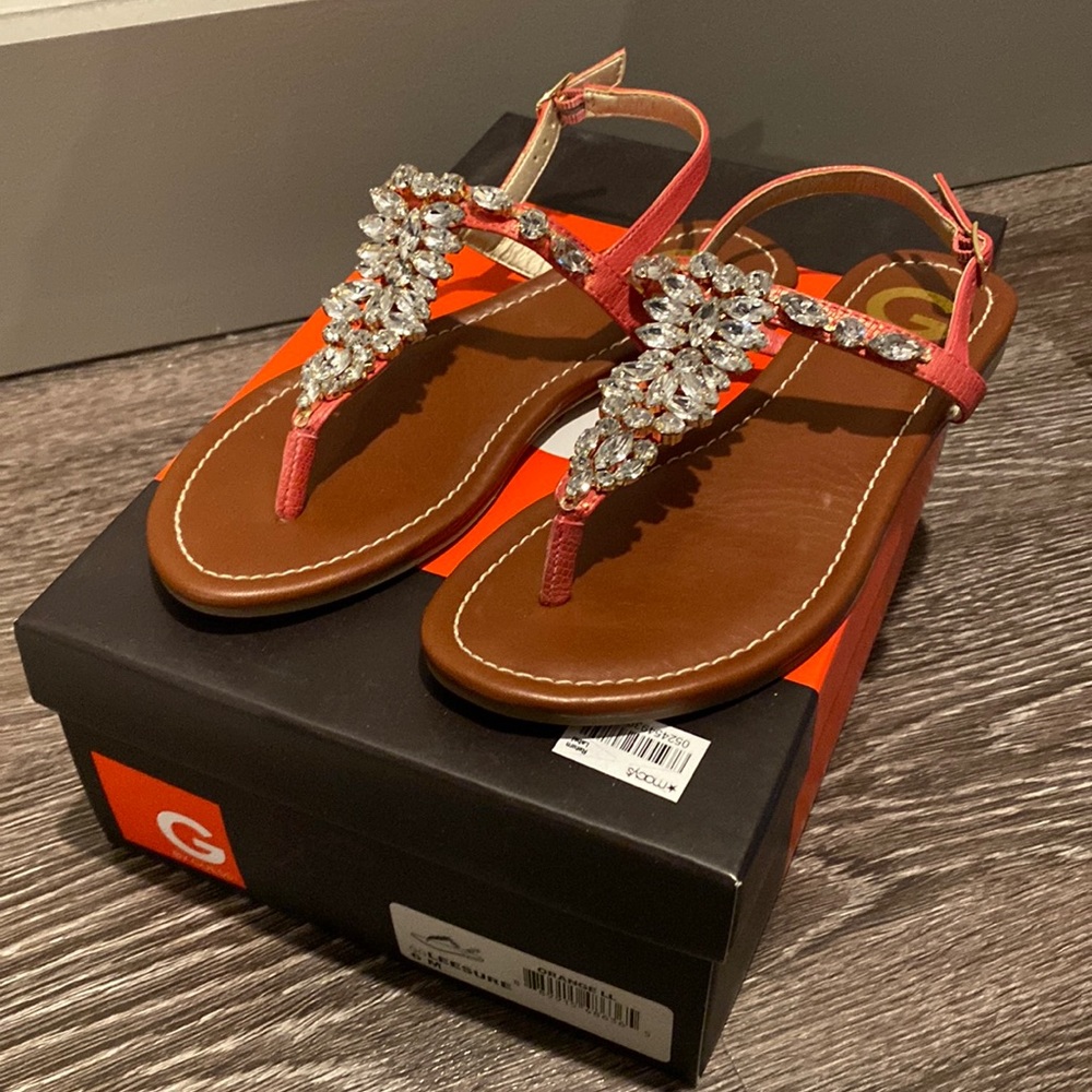 Guess Leesbury Sandals Size 6 LIKE NEW